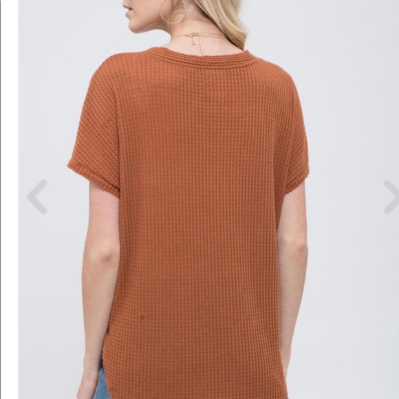 NWT! Cognac waffle knot front tie top - Picture 3 of 4